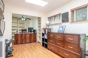 2410 S Graham Dr, Arlington, TX 76013 - Photo 16