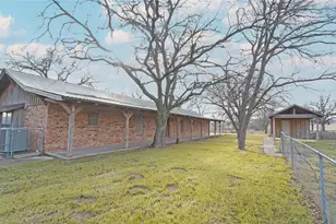 7851 N Fm Road 51, Springtown, TX 76082 - Photo 18