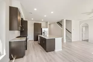 2814 Ocean Dr, Lancaster, TX 75146 - Photo 12