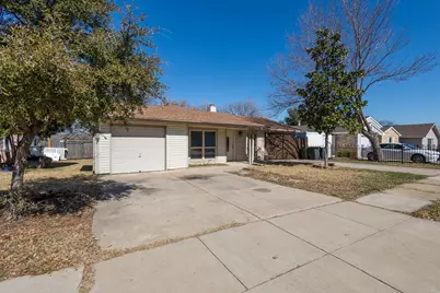2111 Pennington Drive, Arlington, TX 76014 - Photo 2