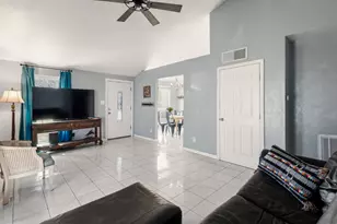 2111 Pennington Dr, Arlington, TX 76014 - Photo 10