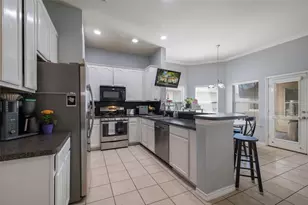 1204 Hayden Ln, Savannah, TX 76227 - Photo 4