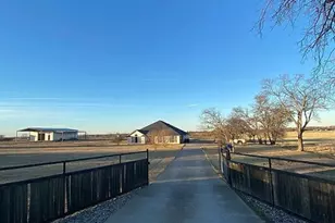 4600 Lone Star Rd, Poolville, TX 76487 - Photo 2