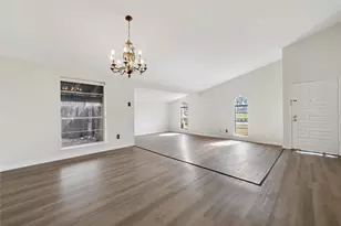 3021 Pinewood Dr, Garland, TX 75044 - Photo 2