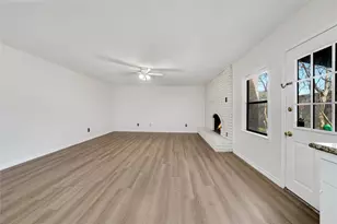 3021 Pinewood Dr, Garland, TX 75044 - Photo 14