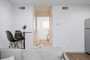 125 E 8th St, Dallas, TX 75203 - Photo 12