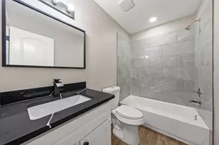 940 Holt Ave, Waco, TX 76706 - Photo 8