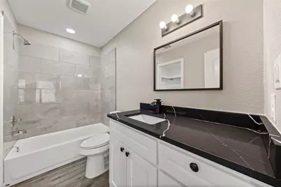 940 Holt Avenue, Waco, TX 76706 - Photo 10