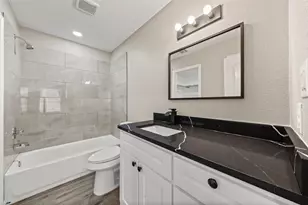 940 Holt Ave, Waco, TX 76706 - Photo 10