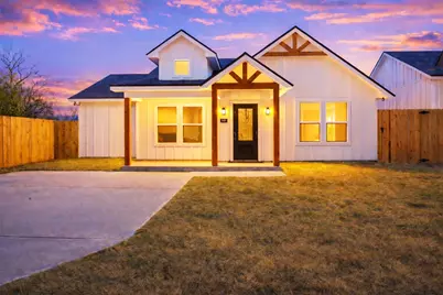 940 Holt Avenue, Waco, TX 76706 - Photo 1