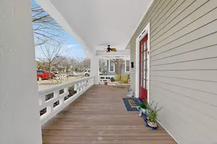 719 Dumont St, Dallas, TX 75214 - Photo 6