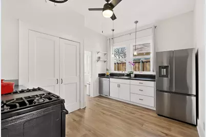 719 Dumont Street, Dallas, TX 75214 - Photo 12