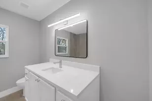 812 E Robert St, Fort Worth, TX 76104 - Photo 16