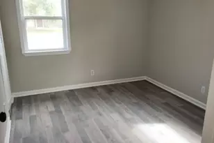 2806 Sharon Dr, Mineral Wells, TX 76067 - Photo 2