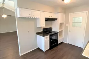 7312 Marlborough Dr W, Fort Worth, TX 76134 - Photo 6