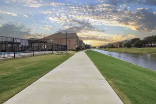 682 Claire Ln, Lewisville, TX 75067 - Photo 36