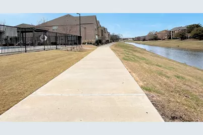 682 Claire Lane, Lewisville, TX 75067 - Photo 38