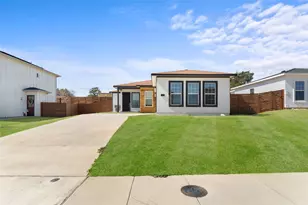 3877 Sam Cir, Dallas, TX 75233 - Photo 2