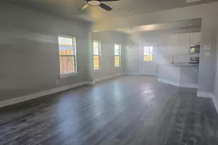 1342 Wyatt St, Waxahachie, TX 75165 - Photo 2