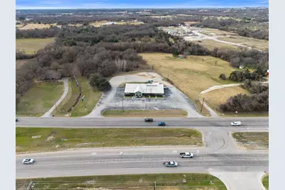 1303 Northwest Parkway, Azle, TX 76020 - Photo 8