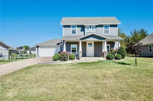 1341 Greenfield Dr, Gainesville, TX 76240 - Photo 1