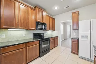 804 Starling Ln, Aubrey, TX 76227 - Photo 8