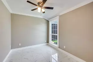 2403 Vassar Ct, Arlington, TX 76015 - Photo 12