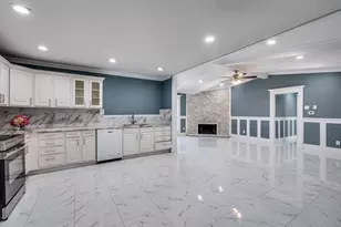 2403 Vassar Ct, Arlington, TX 76015 - Photo 10