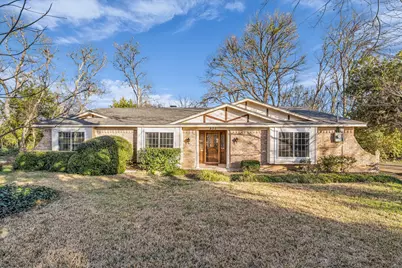 805 Evelyn Drive, Lorena, TX 76655 - Photo 1