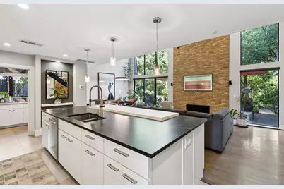 2934 Maple Springs Boulevard, Dallas, TX 75235 - Photo 2