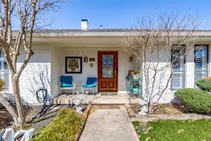 8721 Lacrosse Dr, Dallas, TX 75231 - Photo 4