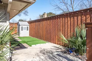 6126 Highgate Ln, Dallas, TX 75214 - Photo 36