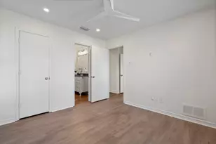 6126 Highgate Ln, Dallas, TX 75214 - Photo 32