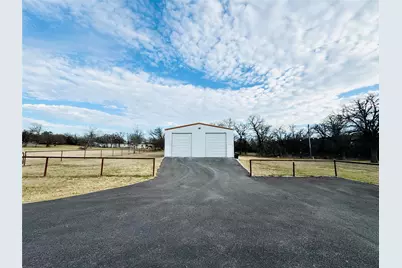 4895 Meadow Breeze Court, Fort Worth, TX 76140 - Photo 10