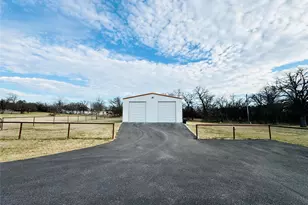 4895 Meadow Breeze Ct, Fort Worth, TX 76140 - Photo 10