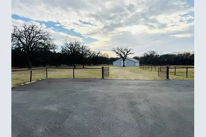 4895 Meadow Breeze Court, Fort Worth, TX 76140 - Photo 16