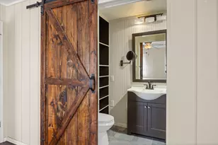 1300 Shannon Dr, Cleburne, TX 76031 - Photo 6