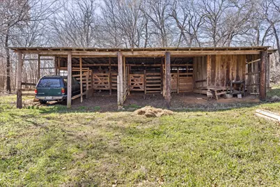 1300 Shannon Drive, Cleburne, TX 76031 - Photo 8