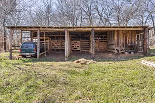 1300 Shannon Dr, Cleburne, TX 76031 - Photo 8