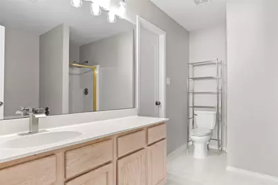 2039 Diamond Ridge Drive, Carrollton, TX 75010 - Photo 20