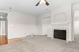 2039 Diamond Ridge Dr, Carrollton, TX 75010 - Photo 6