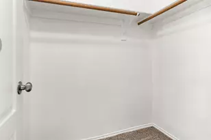 2039 Diamond Ridge Dr, Carrollton, TX 75010 - Photo 22