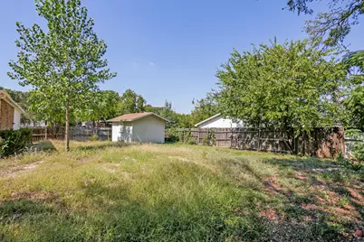 5001 Meadowbrook Drive, Fort Worth, TX 76103 - Photo 20