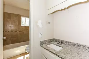 5001 Meadowbrook Dr, Fort Worth, TX 76103 - Photo 18