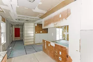 5001 Meadowbrook Dr, Fort Worth, TX 76103 - Photo 8