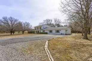 1566 Davy Ln, Denison, TX 75020 - Photo 2
