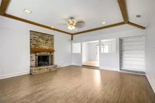 814 Oakbluff Dr, Lancaster, TX 75146 - Photo 8