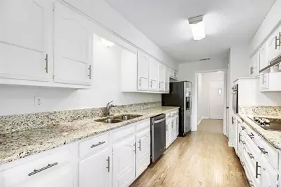 814 Oakbluff Drive, Lancaster, TX 75146 - Photo 14