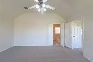 5316 Prairie Ln, Grand Prairie, TX 75052 - Photo 4