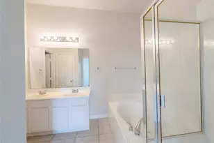 5316 Prairie Ln, Grand Prairie, TX 75052 - Photo 12